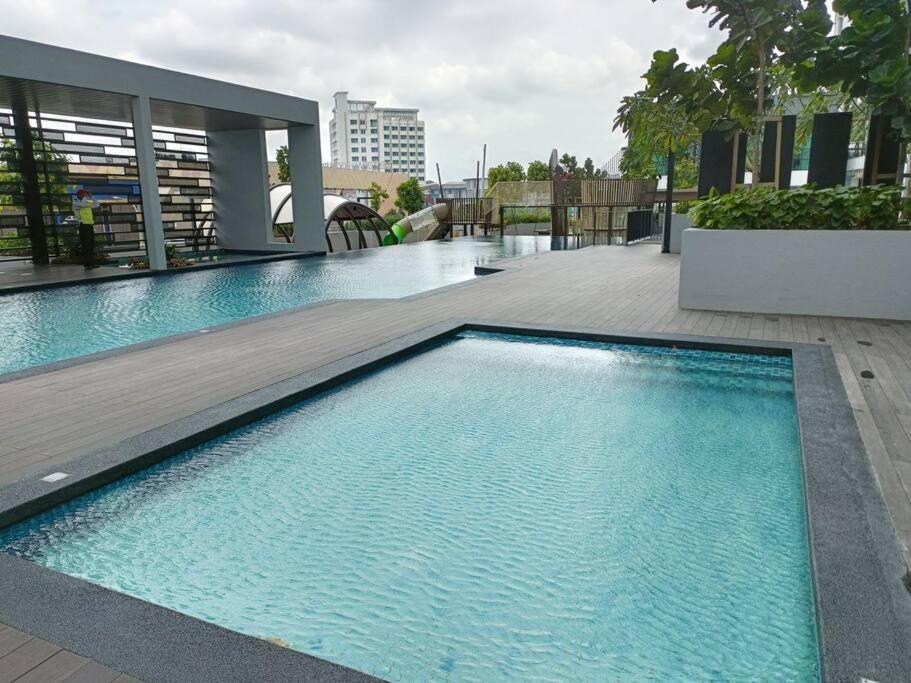 High-floor Sky Trees Views & Facilities A23 Apartment Johor Bahru
